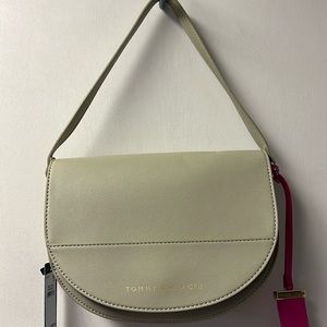 Tommy Hilfiger Crossbody Bag